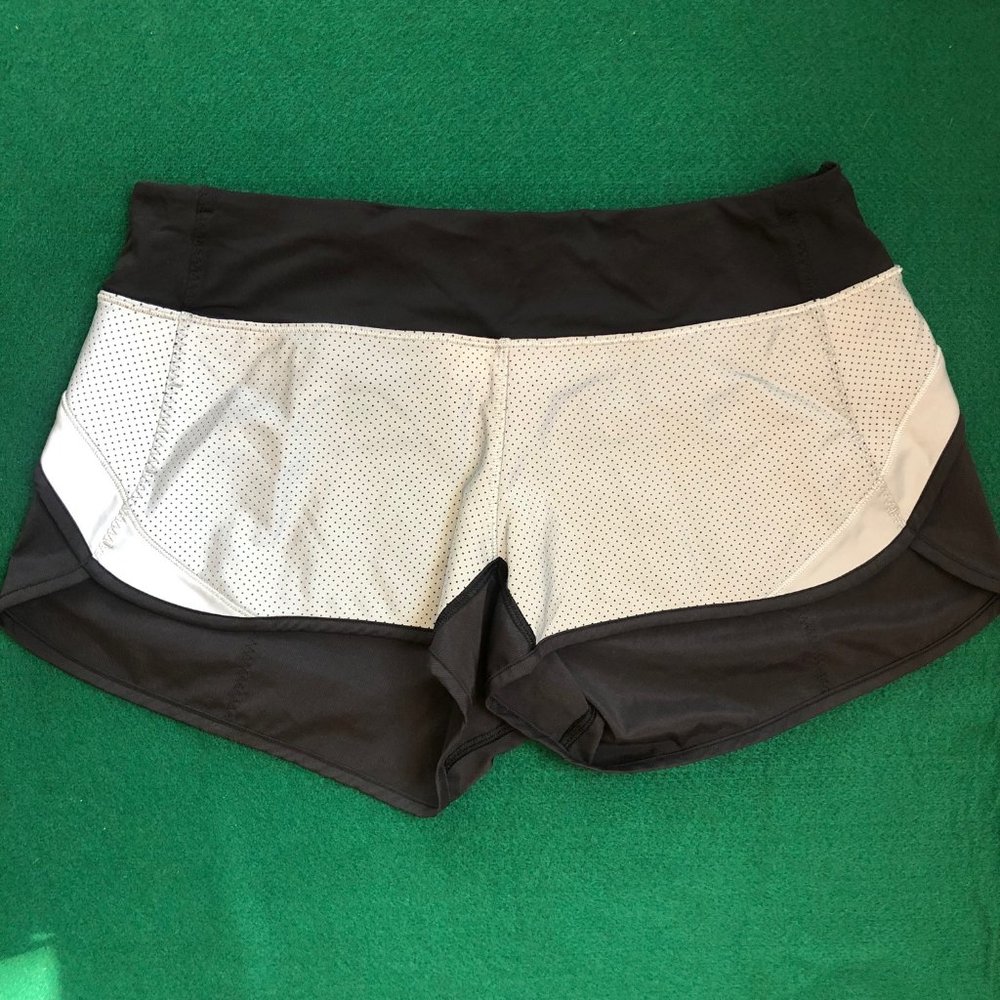 Lululemon Run: Speed Short *Reflective Size 8